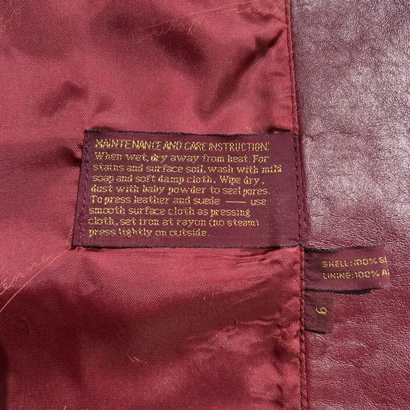 Etienne Aigner Burgundy Leather Trench Coat - Picture 4 of 8